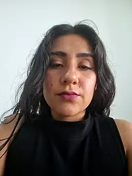 Snapshot of CAROLINE__07 chatting on November 2025 01:33:02 PM CAROLINE 07 online show from November 2025 01:33:02 PM