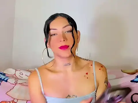 Megan Gil  online show from October 2025 01:45:02 PM