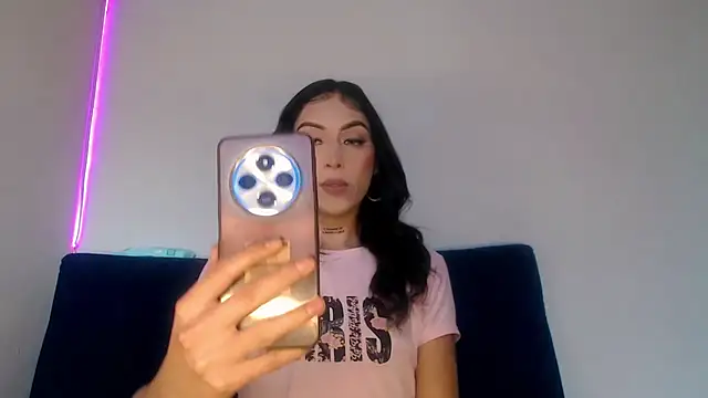 Megan Gil  online show from February 2026 09:29:02 PM