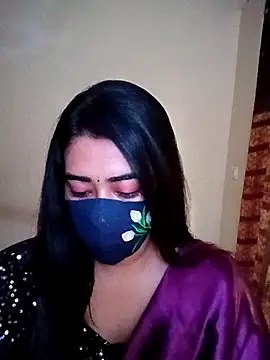 Snapshot of Quinn_Bebo chatting on November 2025 11:01:02 AM Quinn Bebo online show from November 2025 11:01:02 AM