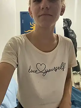 Bruna551 online show from October 2025 11:25:01 PM