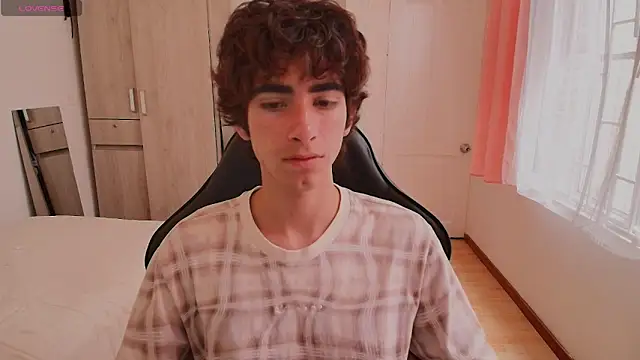 Nude Boy18 online show from September 2025 08:21:01 PM