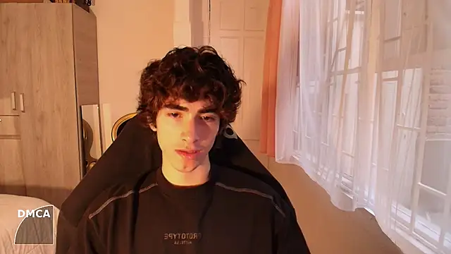 Nude Boy18 online show from September 2025 10:15:01 PM