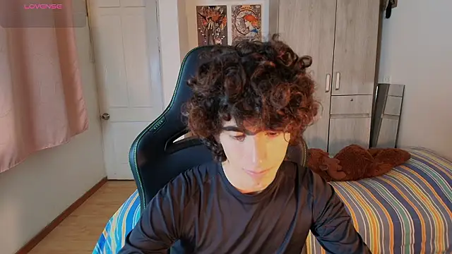 Nude Boy18 online show from January 2026 11:09:01 PM