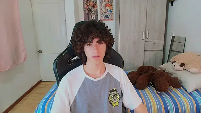 Nude Boy18 online show from March 2026 09:05:02 AM