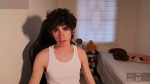 Nude Boy18 online show from June 2026 10:57:01 PM
