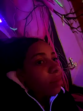 Snapshot of yumi_hanna chatting on September 2025 12:23:02 AM yumi hanna online show from September 2025 12:23:02 AM