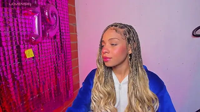 Snapshot of yumi_hanna chatting on September 2025 11:10:02 PM yumi hanna online show from September 2025 11:10:02 PM