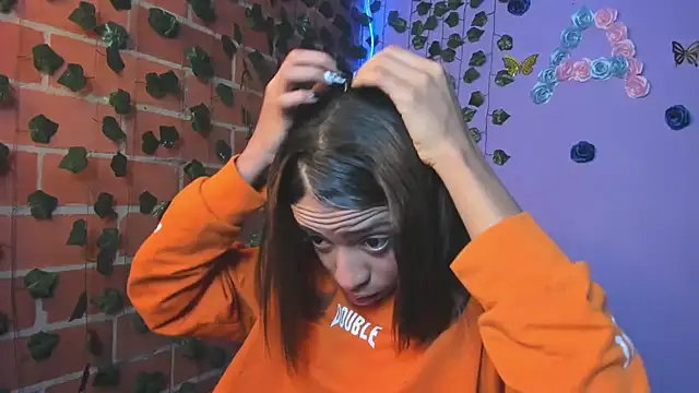 Snapshot of yumi_hanna chatting on October 2025 01:28:01 AM yumi hanna online show from October 2025 01:28:01 AM