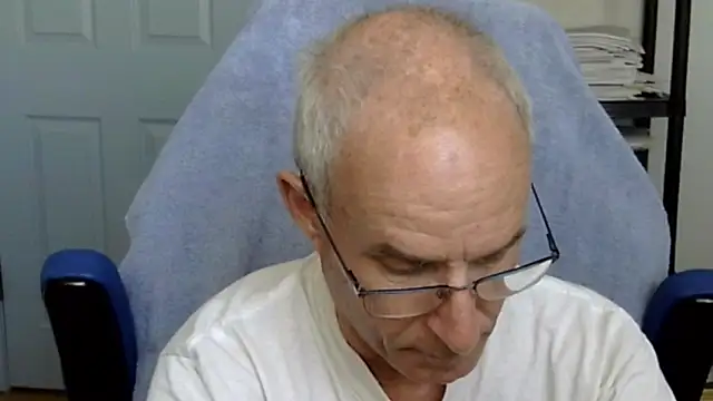 funone1999 online show from September 2025 10:42:01 PM