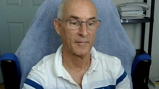 funone1999 online show from October 2025 06:52:01 PM