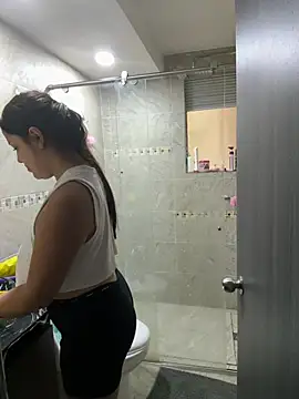 lunita sweet5 online show from February 2026 03:43:01 PM