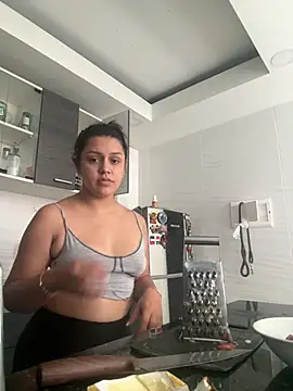 lunita sweet5 online show from June 2026 06:57:02 PM