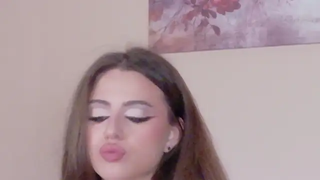 Sienna Voss online show from April 2026 10:47:01 PM