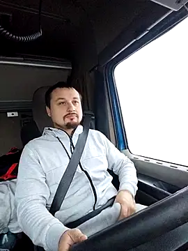 Amberdual online show from December 2025 06:52:02 AM