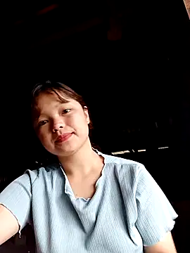 XoiXoi232 online show from October 2025 01:31:02 AM