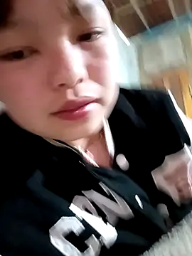 XoiXoi232 online show from November 2025 01:48:02 AM