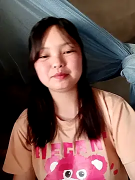 XoiXoi232 online show from April 2026 02:50:02 AM