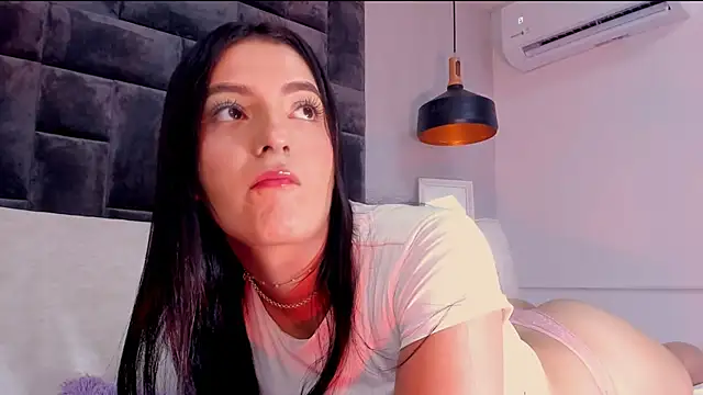 EmmyVega  online show from September 2025 02:18:02 PM