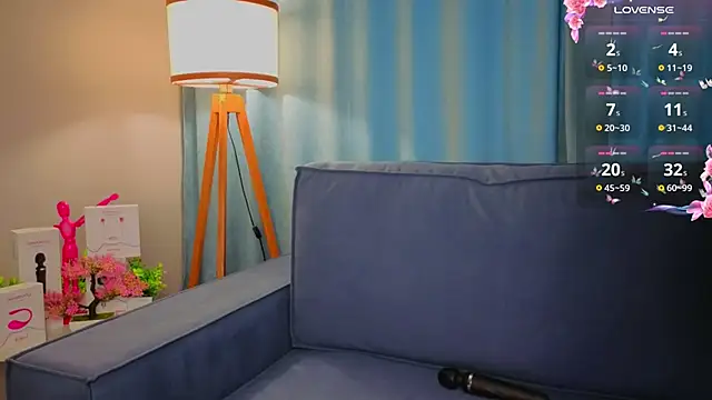 Snapshot of Lolisin chatting on May 2026 04:37:01 PM Lolisin online show from May 2026 04:37:01 PM