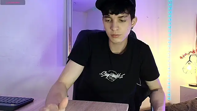 Jheampiiero online show from March 2026 08:48:01 PM