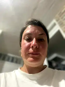 Abby-LS online show from November 2025 01:20:02 AM