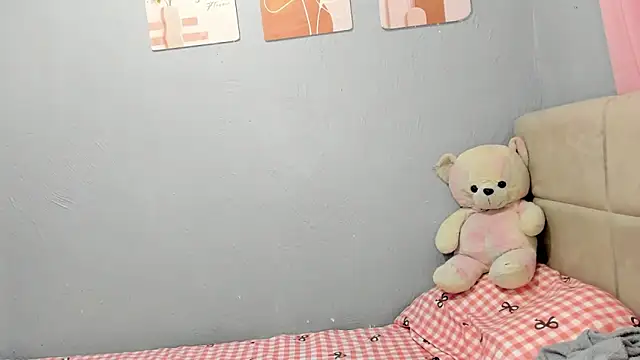 Snapshot of Anne_the_virgin chatting on November 2025 07:49:01 AM Anne the virgin online show from November 2025 07:49:01 AM