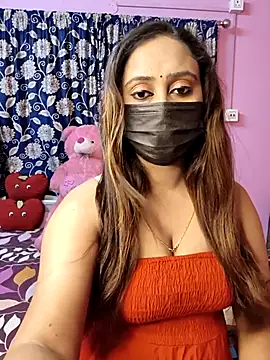 Cute-lusi online show from March 2026 06:42:02 PM