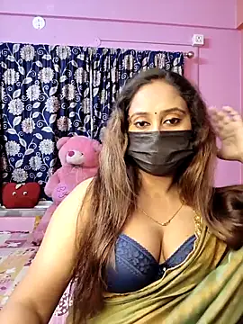 Cute-lusi online show from April 2026 07:11:01 PM