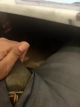 hotboy43339 online show from December 2025 02:51:01 AM