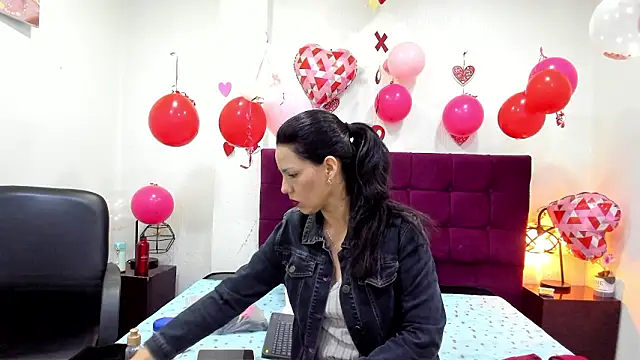 MashaPiink online show from February 2026 12:47:02 PM