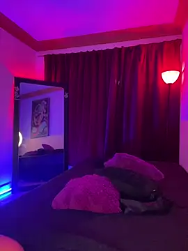 Snapshot of ZahaRose chatting on October 2025 01:17:02 AM ZahaRose online show from October 2025 01:17:02 AM