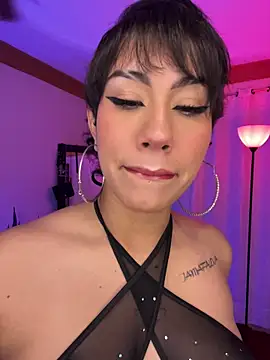 ZahaRose online show from December 2025 06:44:01 AM