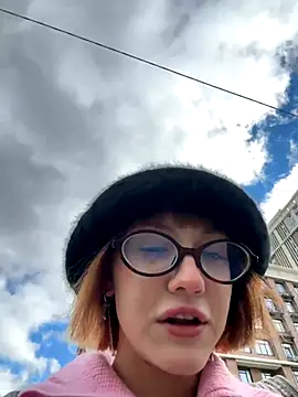 Only April online show from October 2025 10:11:01 AM