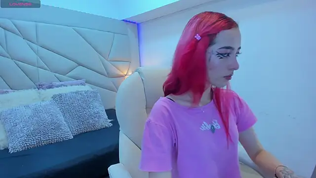 persefone 333 online show from October 2025 08:07:02 PM