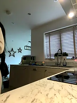 BELLABLACKXUK online show from November 2025 12:37:02 PM