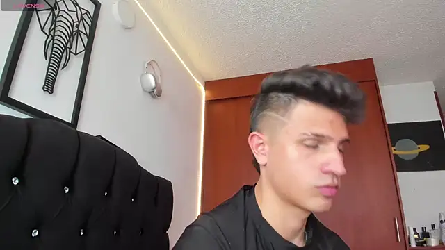 kevin ahss online show from November 2025 08:52:02 PM