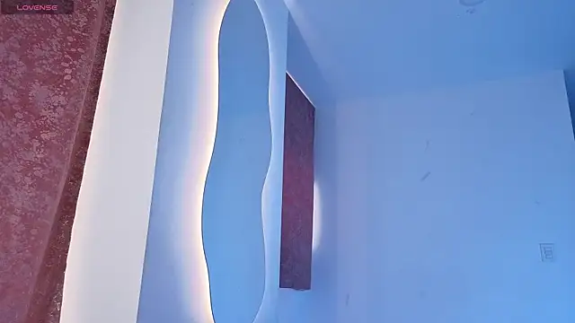 Isabella Dollss online show from September 2025 05:45:02 PM