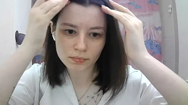 EdlinEngelby online show from October 2025 10:47:01 AM