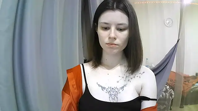 EdlinEngelby online show from November 2025 03:45:02 PM