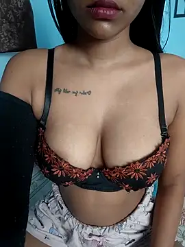 Snapshot of Ema-01 chatting on November 2025 07:19:01 AM Ema-01 online show from November 2025 07:19:01 AM