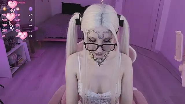 Nana stolass online show from March 2026 10:49:02 AM