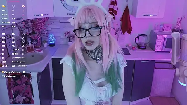 Nana stolass online show from June 2026 12:40:02 PM