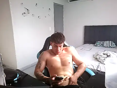 Snapshot of latin_party007 chatting on April 2026 12:43:01 PM latin party007 online show from April 2026 12:43:01 PM