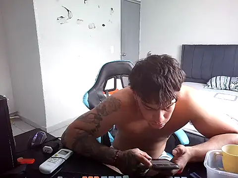 Snapshot of latin_party007 chatting on April 2026 05:18:01 PM latin party007 online show from April 2026 05:18:01 PM