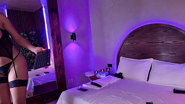 renata black  online show from October 2025 10:16:02 AM