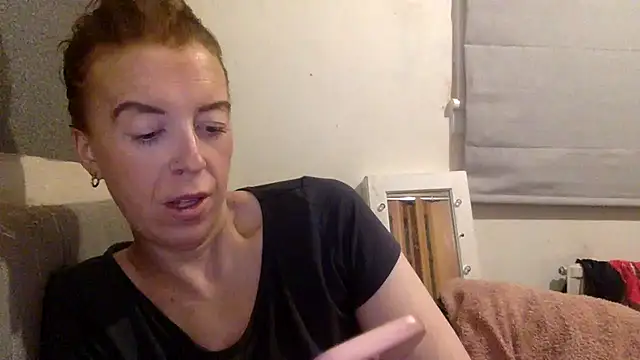 Snapshot of Bellababexox chatting on May 2026 04:29:01 AM Bellababexox online show from May 2026 04:29:01 AM