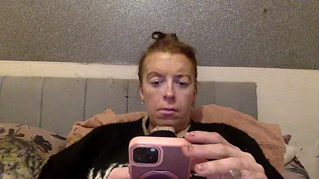 Snapshot of Bellababexox chatting on May 2026 03:12:01 AM Bellababexox online show from May 2026 03:12:01 AM