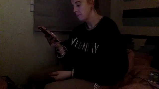 Snapshot of Bellababexox chatting on May 2026 11:56:01 PM Bellababexox online show from May 2026 11:56:01 PM