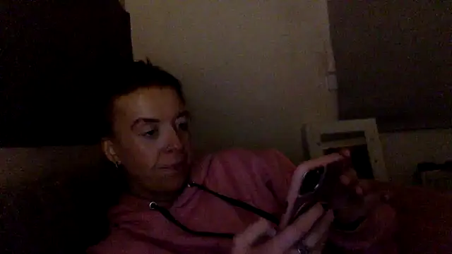 Snapshot of Bellababexox chatting on May 2026 05:34:01 AM Bellababexox online show from May 2026 05:34:01 AM